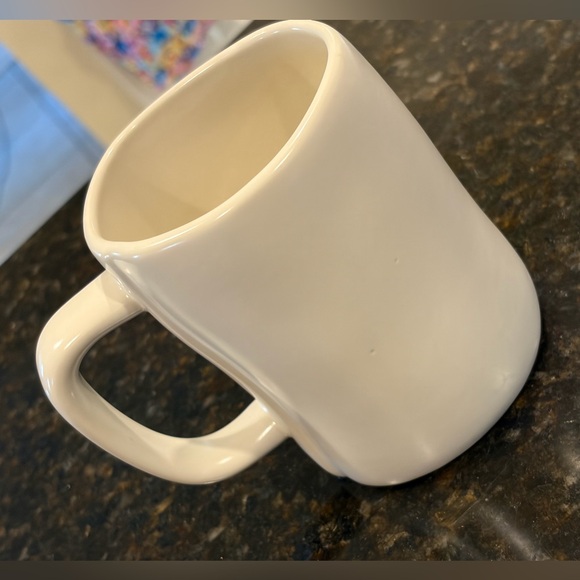 Rae Dunn Cream 'Thankful' Mug - Picture 3 of 4